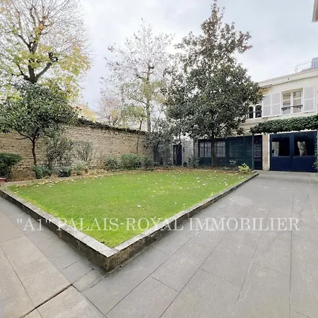 Invalides Garden * باريس